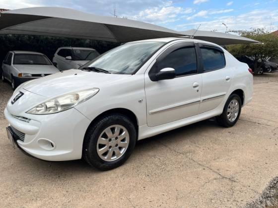 PEUGEOT 207 1.4 XR PASSION 8V FLEX 4P MANUAL